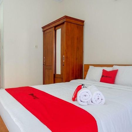 Reddoorz Near Mertasari Beach Denpasar Dış mekan fotoğraf